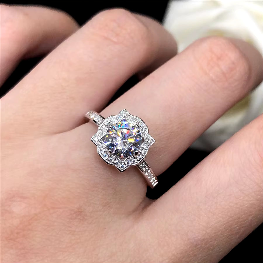 Solid Platinum PT950 Ring 1CT Moissanite Diamond Engagement Ring Brilliant Anniversary Gift for Girl Friend